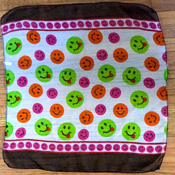Vintage smiley face scarf, funny mod Retro SMILE! - Picture 1 of 5